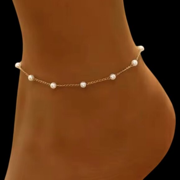 Freshwater Pearls and Gold Plated Chain Anklet - Picture 1 of 2